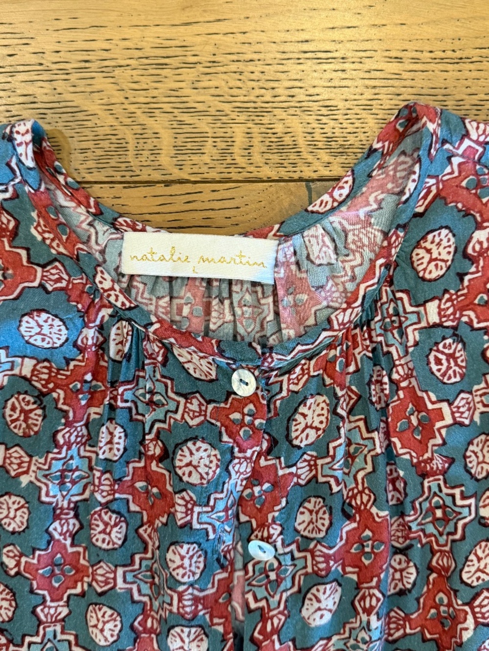 NATALIE MARTIN; SHORT PUFF SLEEVE, BUTTON DOWN, RUST, IVORY&GREEN PRINT 100% VIS